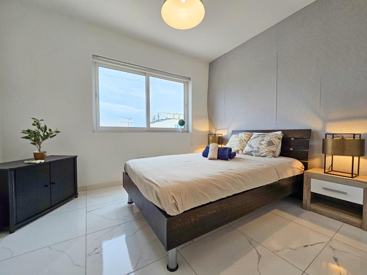 Апартаменти Mive Luxury Sea View Penthouse Gzira Екстер'єр фото