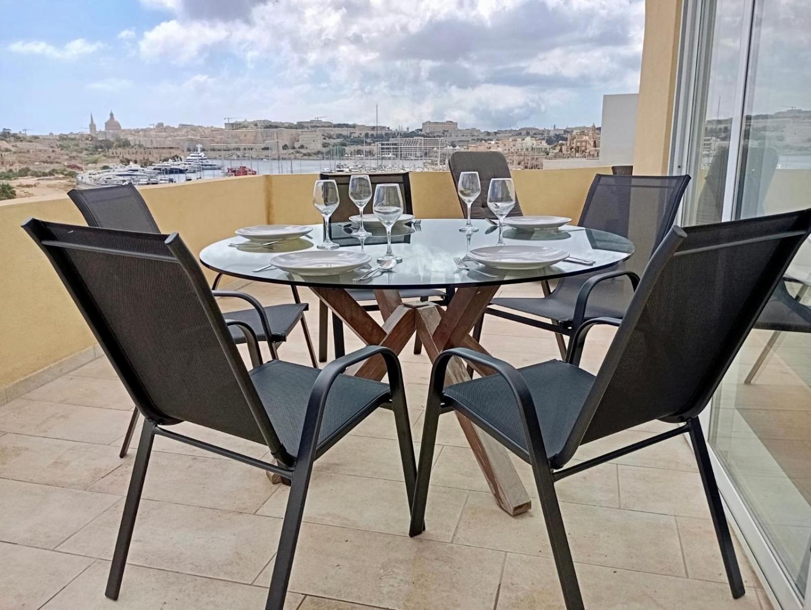 Апартаменти Mive Luxury Sea View Penthouse Gzira Екстер'єр фото